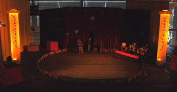 Colonnes gonflables pour scène